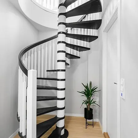 Small Townhouse Apartment In Frogner Oslo